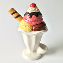 Load image into Gallery viewer, Ice Cream Sundae pipe
